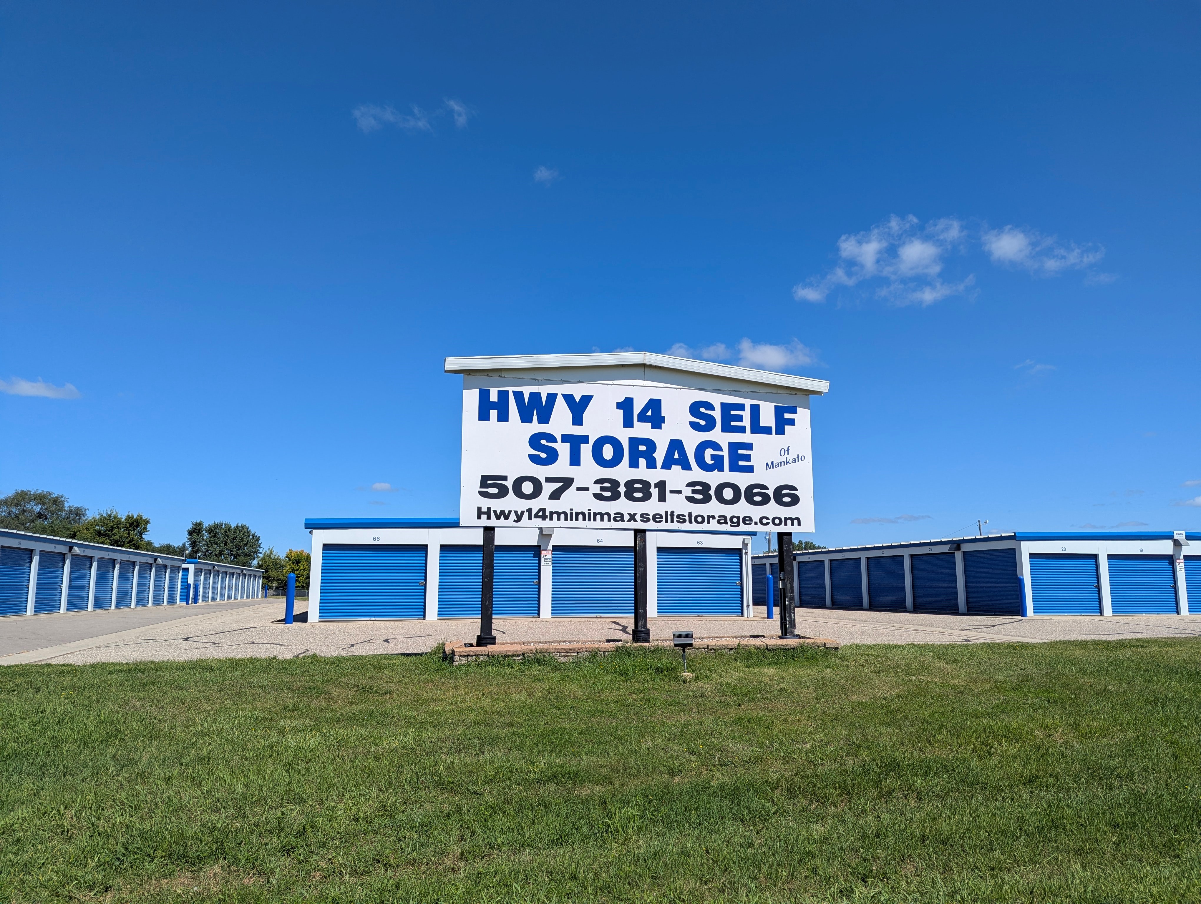 Eagle Lake drive up storage units
